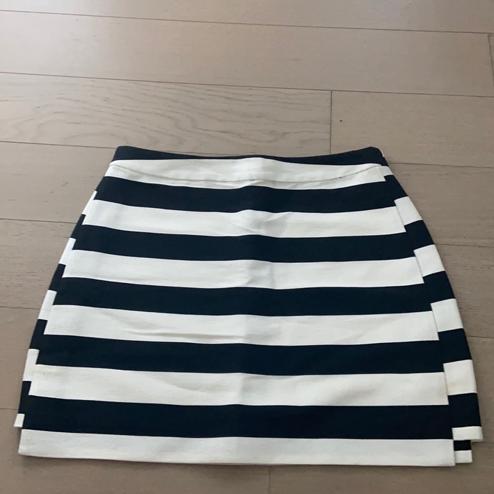 Topshop skirt black and white
